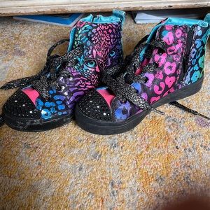 Sparkly light up Skechers EUC so wild!!!!